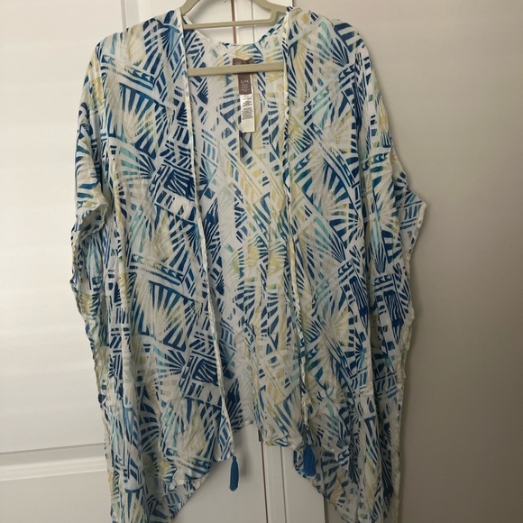 Chico's Tops - Beautiful Chico’s poncho top size small-Medium